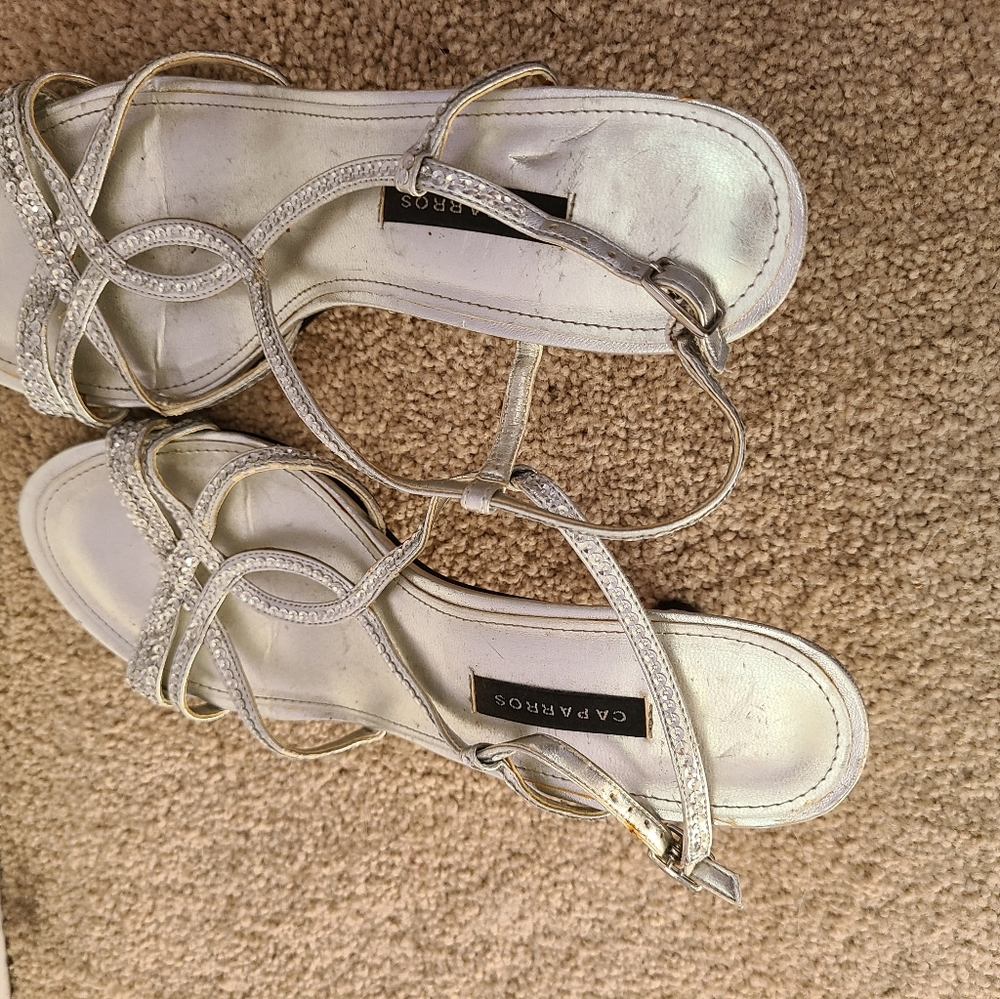 Shoes - Picture 4 of 5